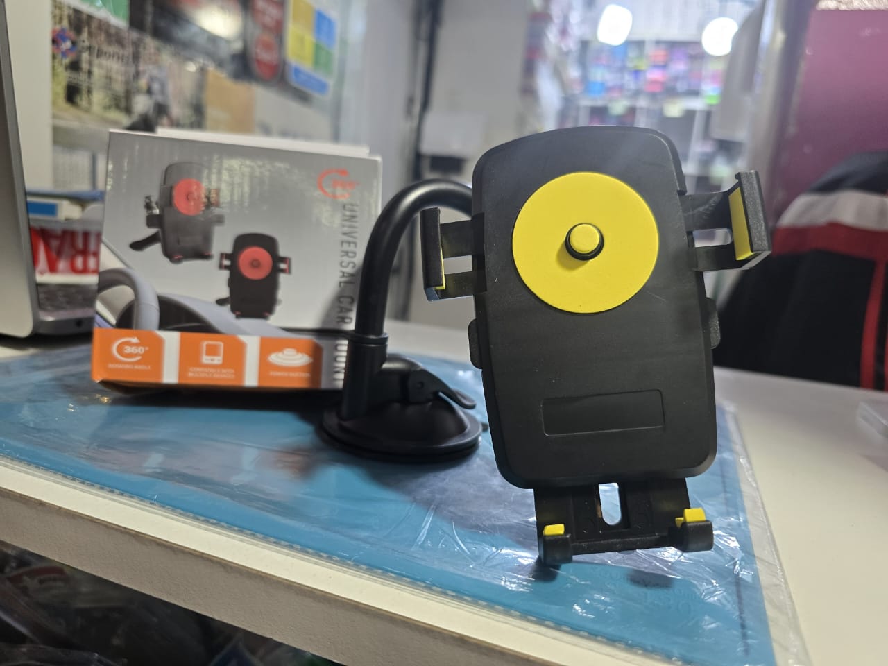 SOPORTE CON BRAZO FLEXIBLE PARA AUTO ( GT 1022 )